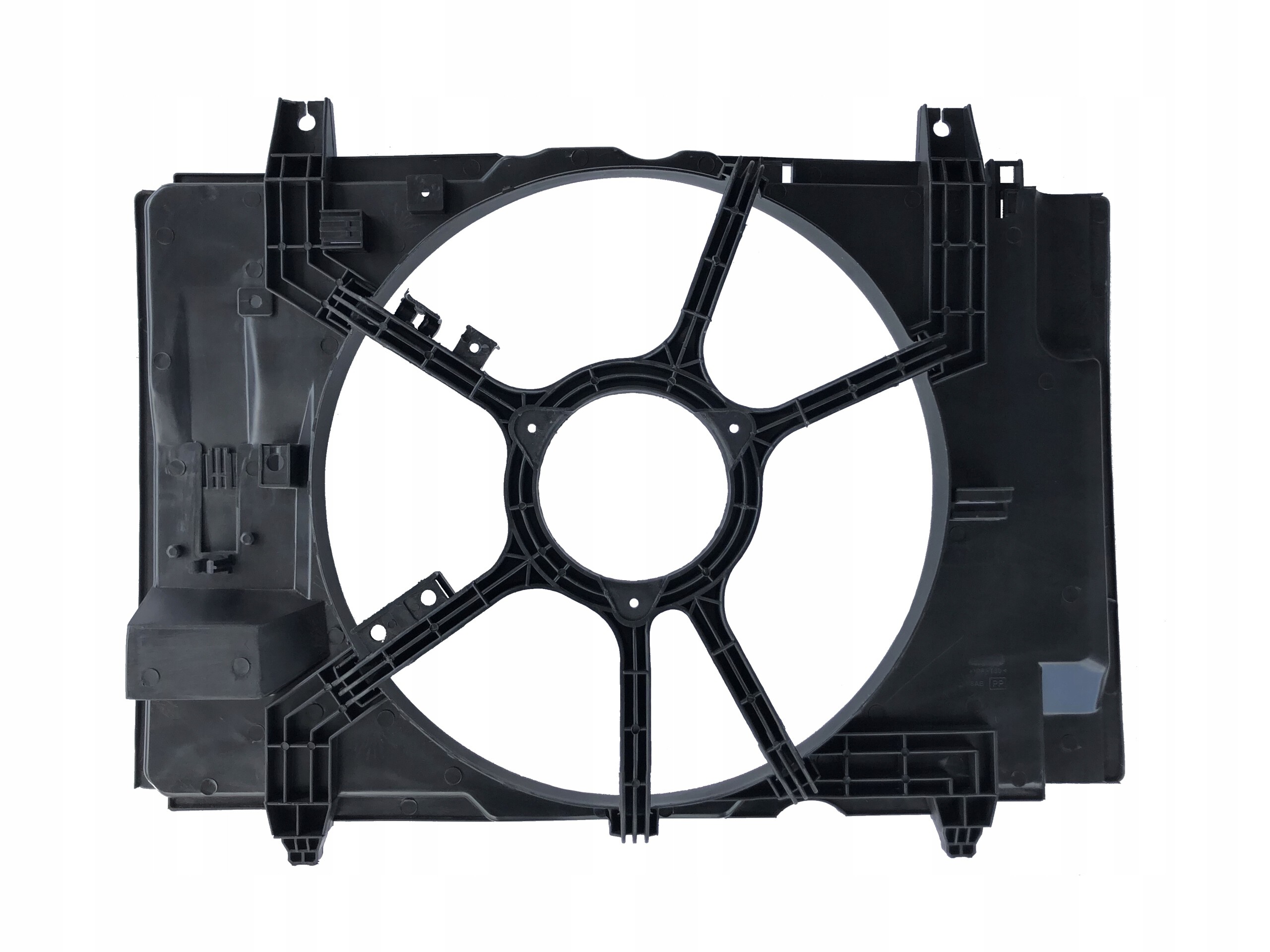 Kühlerlüftergehäuse Nissan Tida 2011-