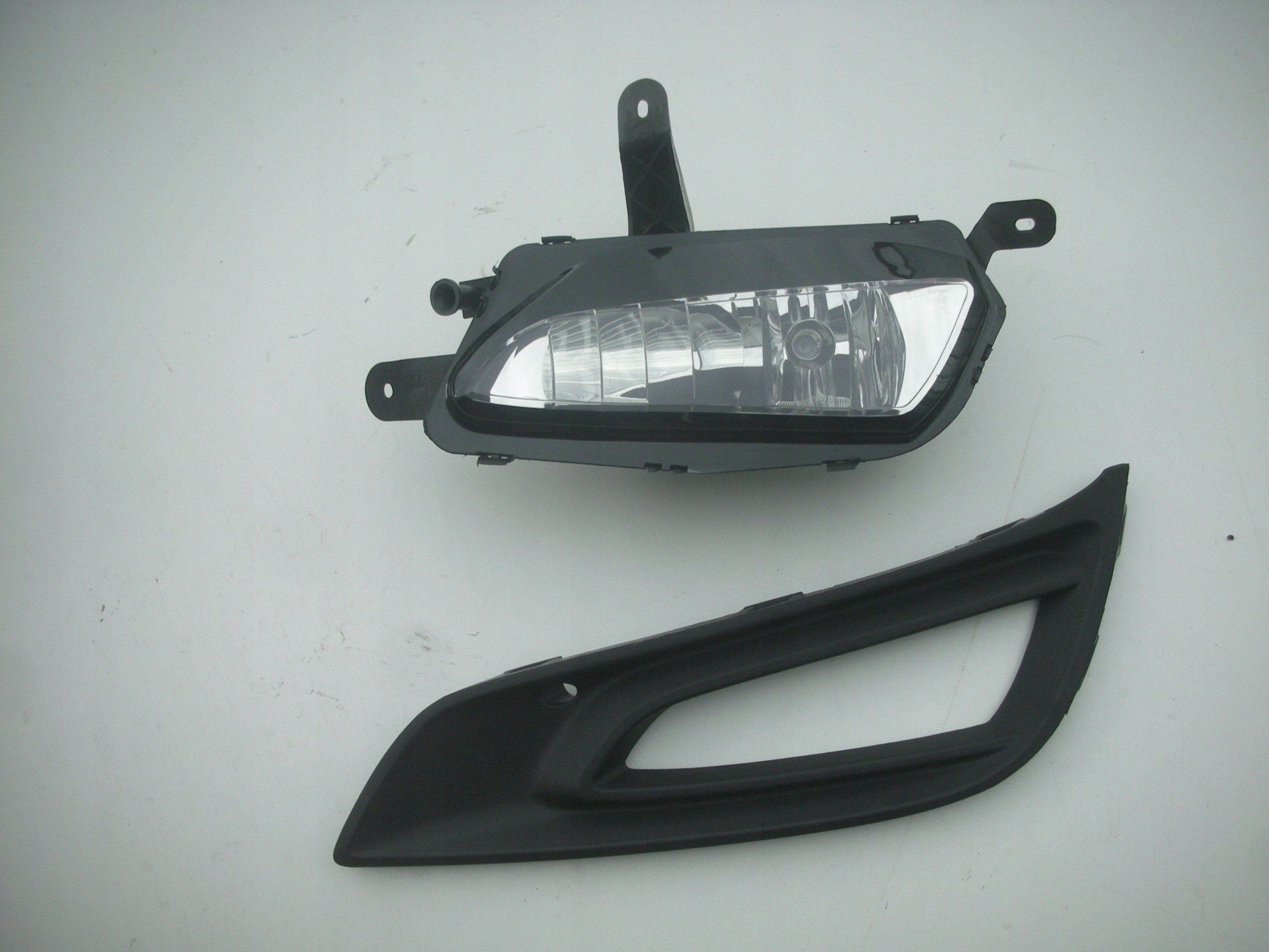 Gitter Blende+ Halogen links Opel Astra 4 K 2017-2019