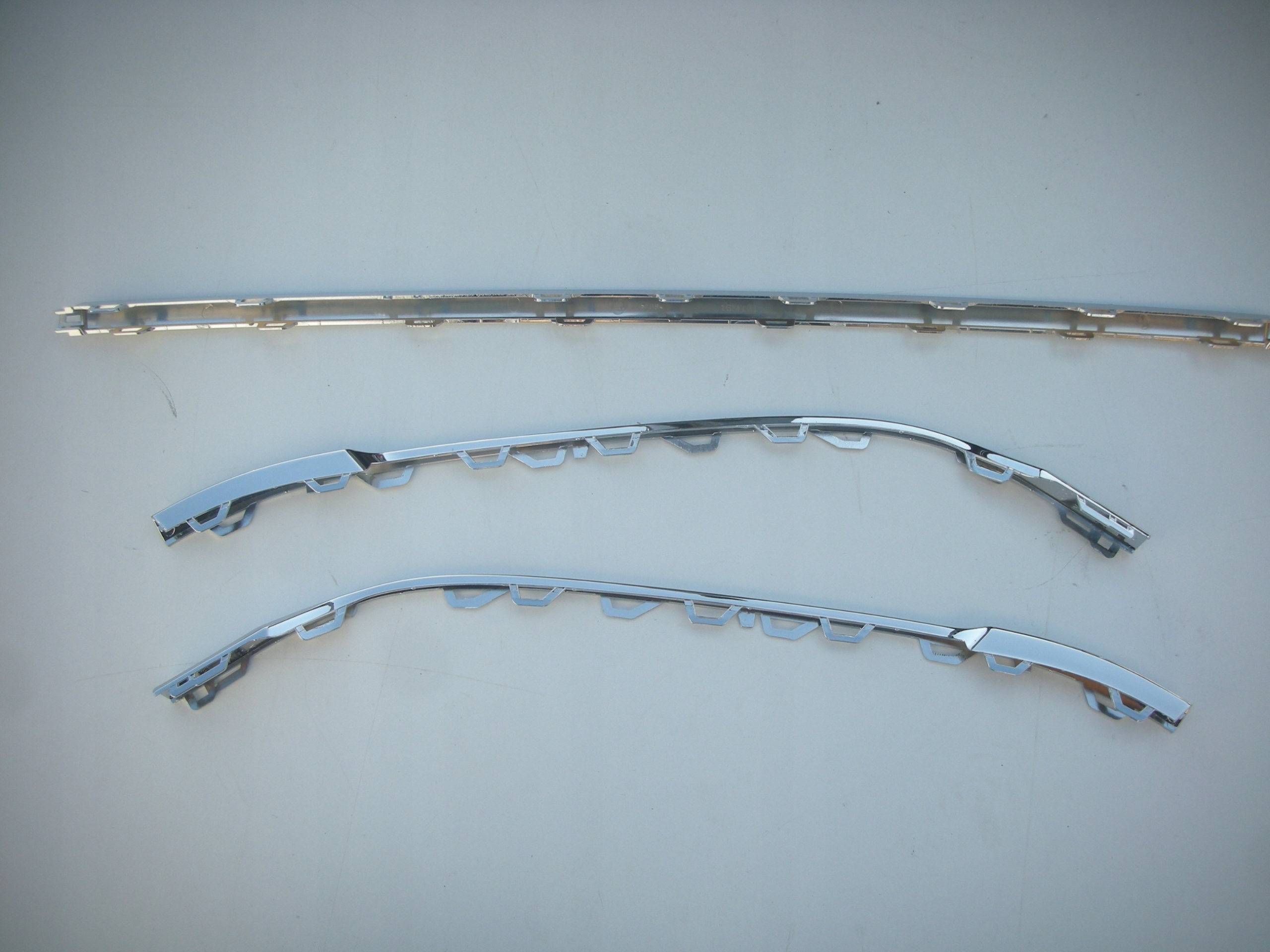 Chrom Grill Volkswagen Passat B8 R-Line 2016-2018 3 Stück